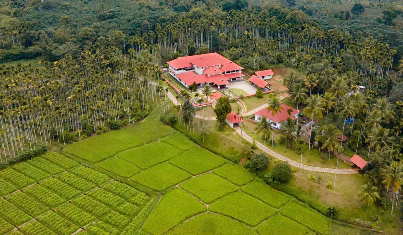 Wayanad Mace Mansion Otel Kenichira Dış mekan fotoğraf